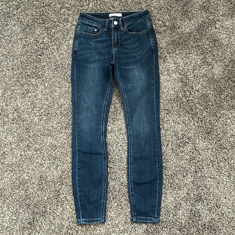 Women's Skinny Jeans in Dark Blue